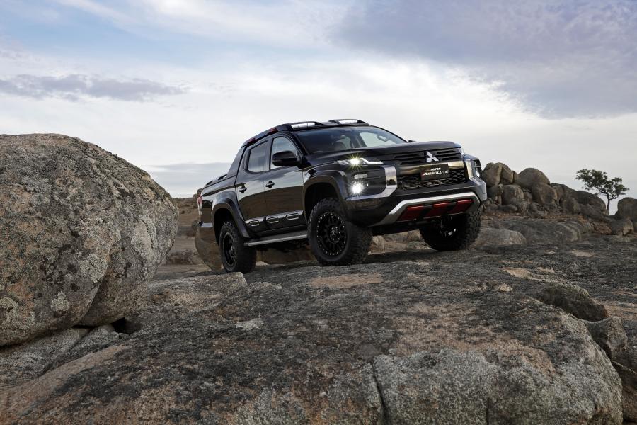  Mitsubishi Triton Absolute 2019 года  (фото 1 из 3)